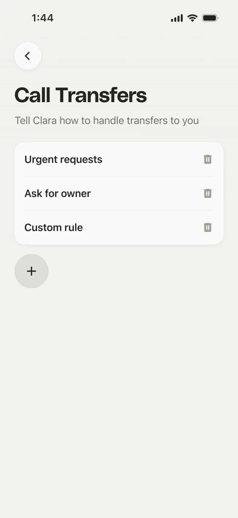 La lista de Call Transfers mostrando tres reglas guardadas, cada una con un ícono de papelera